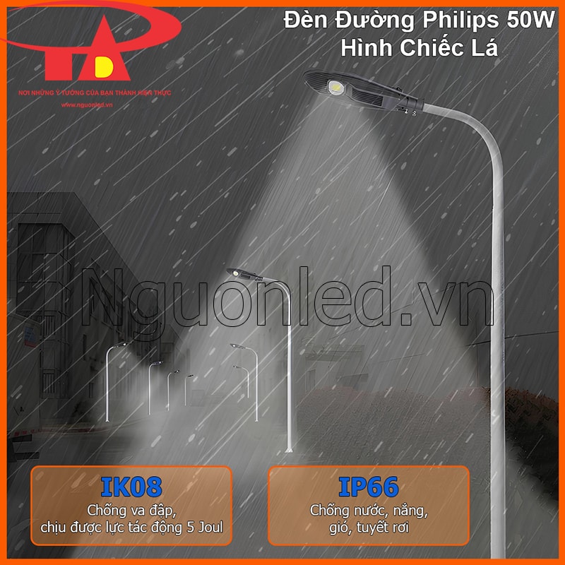 Đèn đường Philips 50W chiếc lá có khả năng chống va đập và chịu thời tiết khắc nghiệt