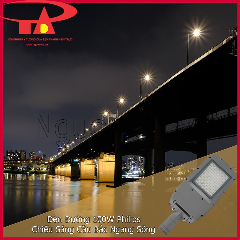 Đèn led đường phố 100w lắp đặt trên cầu kênh và lối đi ven sông