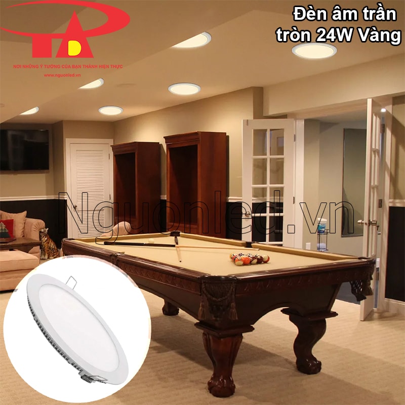 Câu lạc bộ bida sang trọng, đèn led âm trần vàng nổi bật