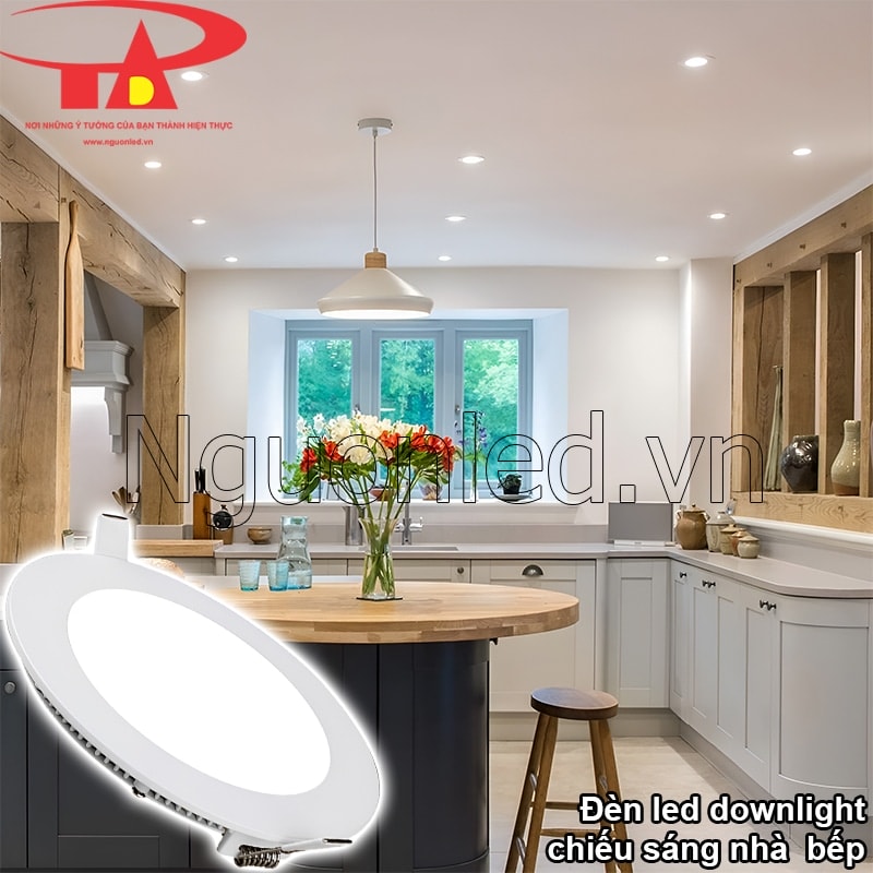 Nhà bếp hiện đại với bóng đèn downlight 3 màu 4W