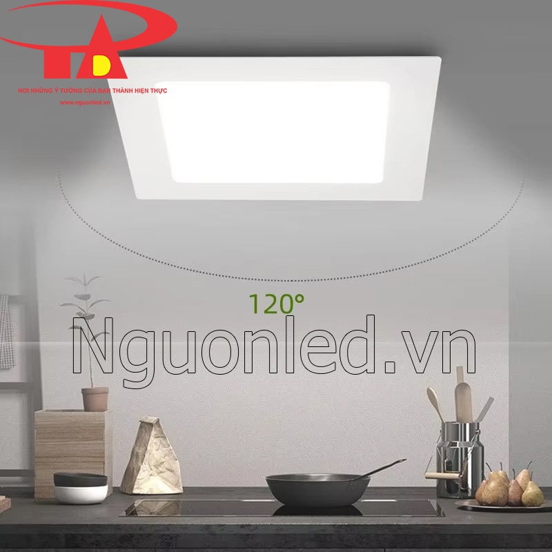 Đèn downlight vuông 12W: Góc chiếu rộng 120°