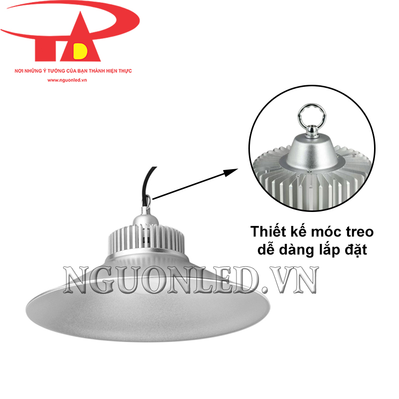 Đèn led chiếu sáng nhà xưởng 100W dễ dàng lắp đặt với thiết kế móc treo linh hoạt