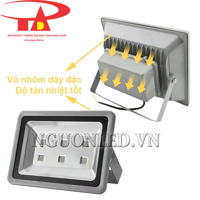 Đèn pha 300W nhiều màu vỏ nhôm siêu dày, tản nhiệt tốt