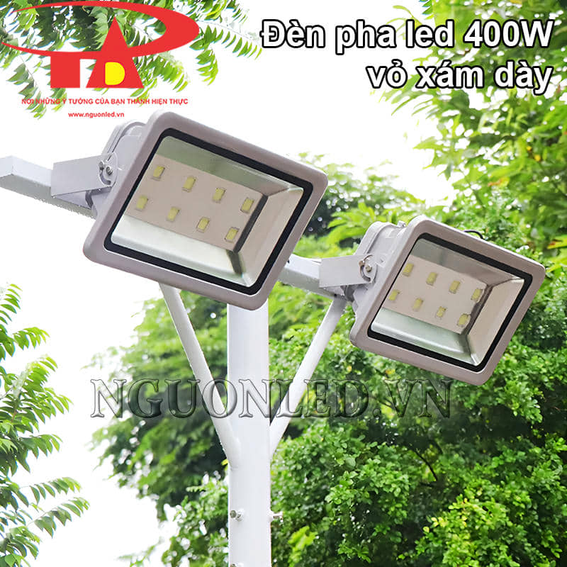 Đèn led pha 400W IP66 lắp cột trụ