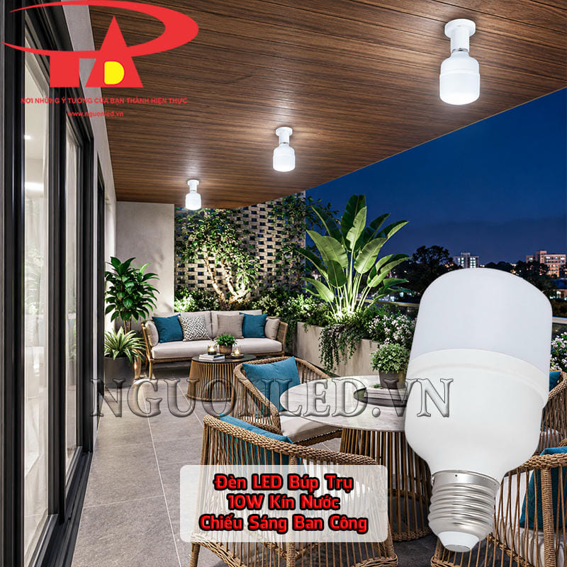 Đèn LED bulb kín nước 10W gắn trần ban công, làm rõ góc ngồi nghỉ, cây xanh và bàn ghế vào buổi tối