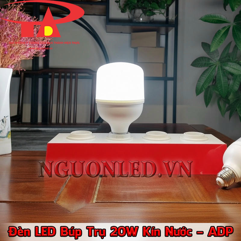Đèn búp trụ kín nước 20W được thử sáng tại An Đức Phát trước khi giao sản phẩm