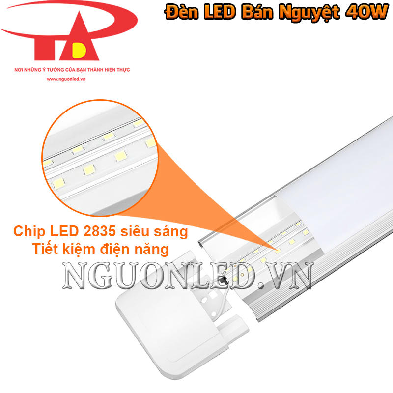 Chip LED SMD 2835 trên đèn LED bán nguyệt 40W cho quang thông 4.000 lm và hiệu suất 100 lm/W trong nhà