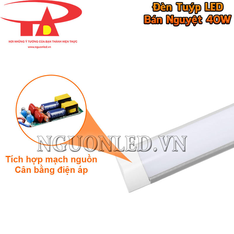Mạch nguồn tích hợp bên trong đèn LED bán nguyệt 40W giúp xử lý điện áp đầu vào, không cần phụ kiện đi kèm
