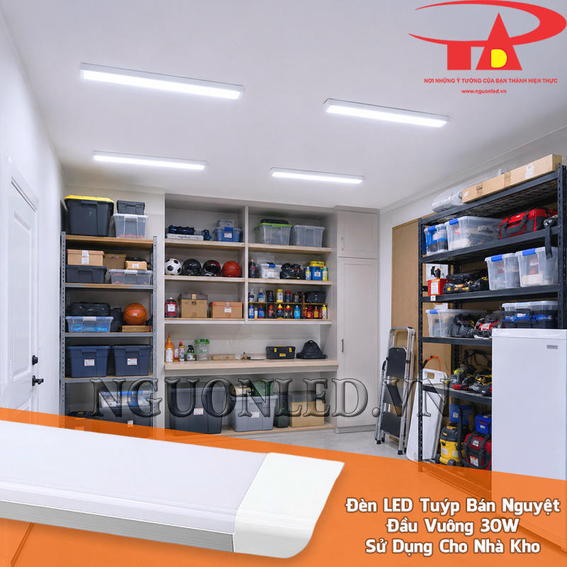 Đèn bán nguyệt đầu vuông 30W hỗ trợ tìm đồ và kiểm tra vật dụng trong kho nhỏ khô ráo
