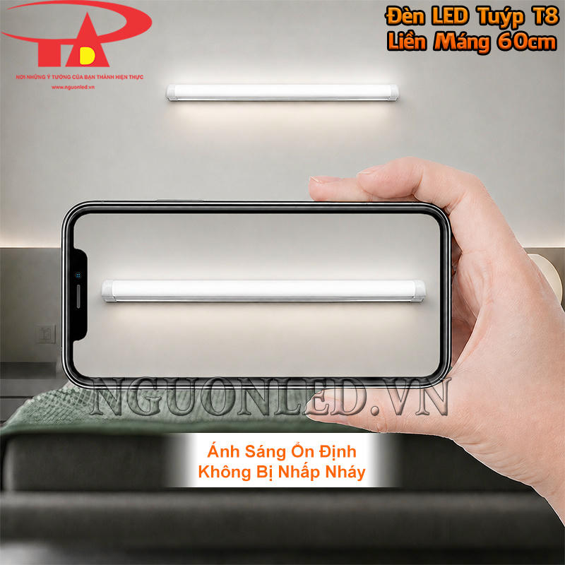 Đèn LED tuýp T8 liền máng 60cm đang phát sáng ổn định cho không gian trong nhà