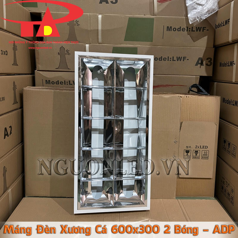 Máng đèn LED xương cá 600x300 2 bóng tại An Đức Phát được kiểm tra trước khi giao