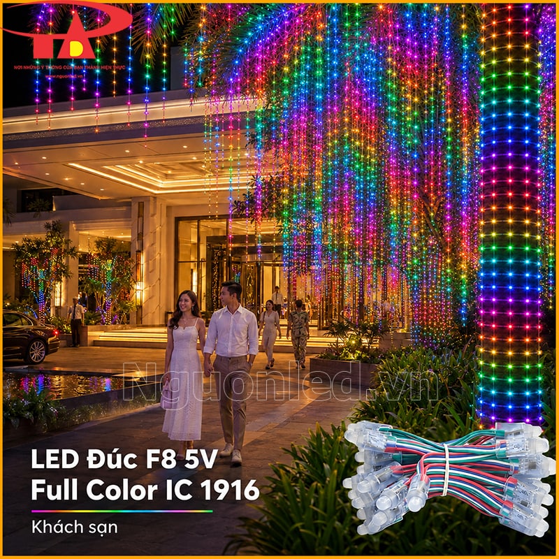 LED đúc F8 1916 full color trang trí lối vào khách sạn với hàng cây và rèm sáng nhiều màu