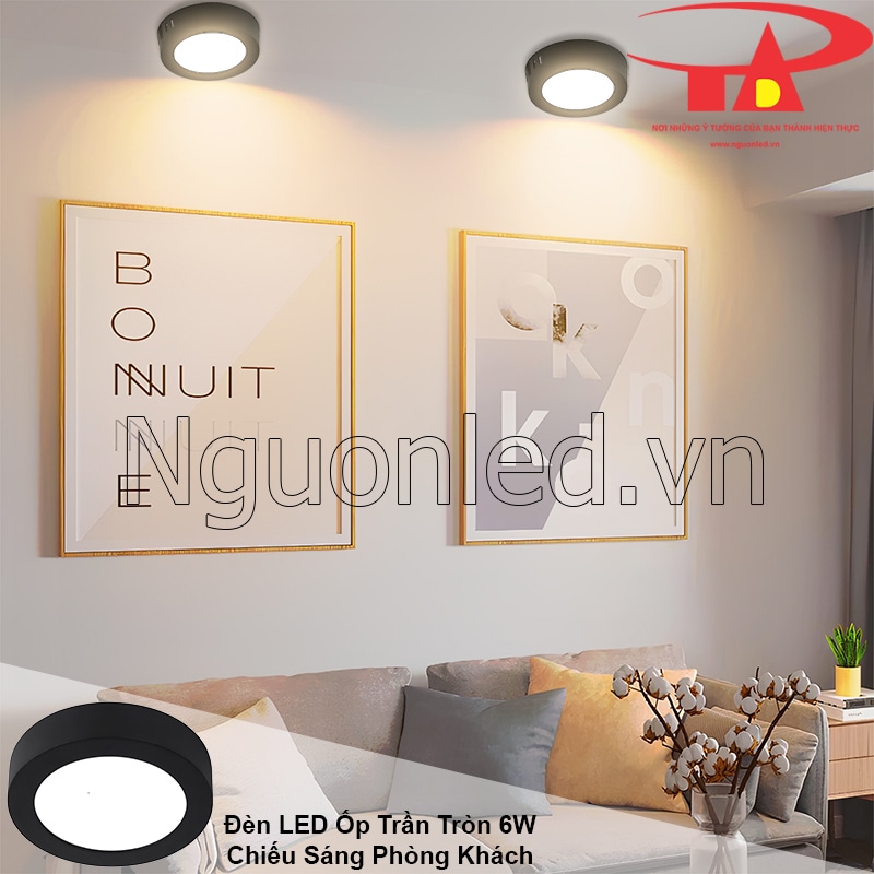 Phòng khách thêm phần nồng ấm với ánh sáng vàng dịu từ đèn LED ốp trần tròn