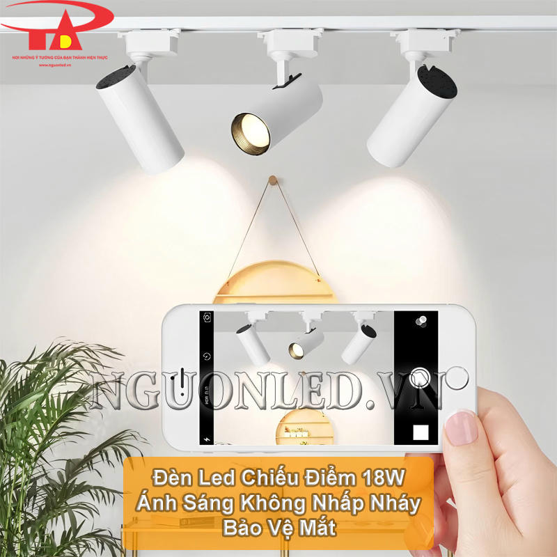 Đèn led gắn thanh ray 18W ánh sáng ổn định, không nhấp nháy giúp bảo vệ mắt
