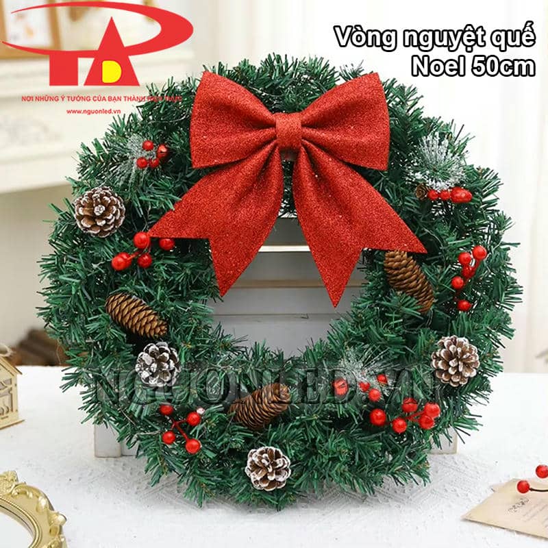 Vòng cây Noel treo cửa