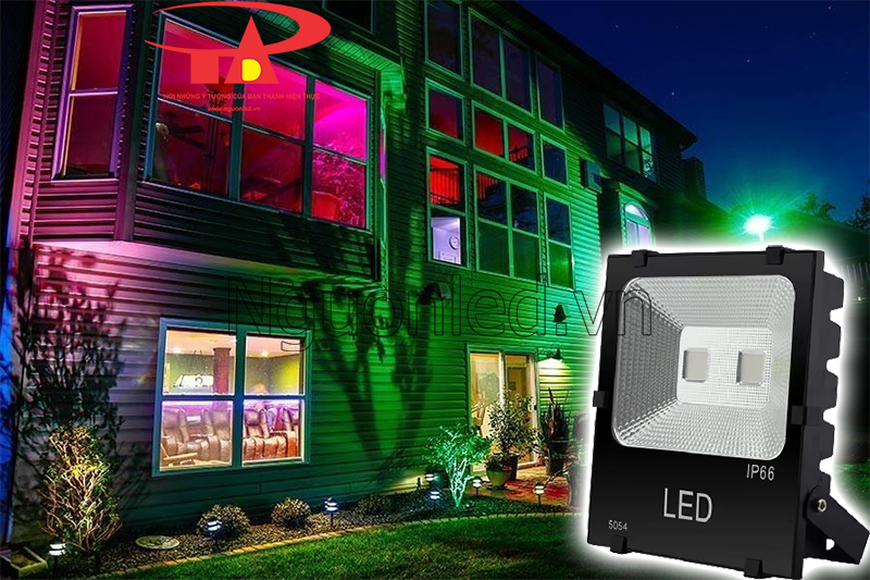 Trang trí và chiếu sáng mặt tiền nhà với đèn pha led 100W