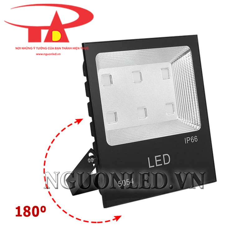 Dễ dàng lắp đặt đèn pha led đổi màu 300W