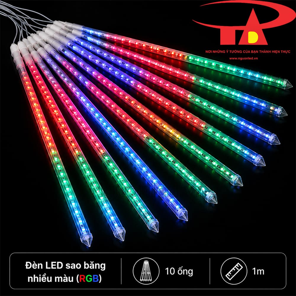 Bộ đèn LED sao băng RGB 10 ống 1m tạo vệt sáng rơi nhiều màu theo chiều dọc khi treo ngoài trời.