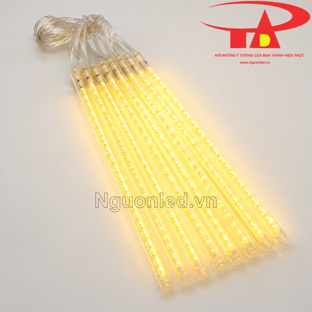 Đèn LED sao băng ánh sáng vàng