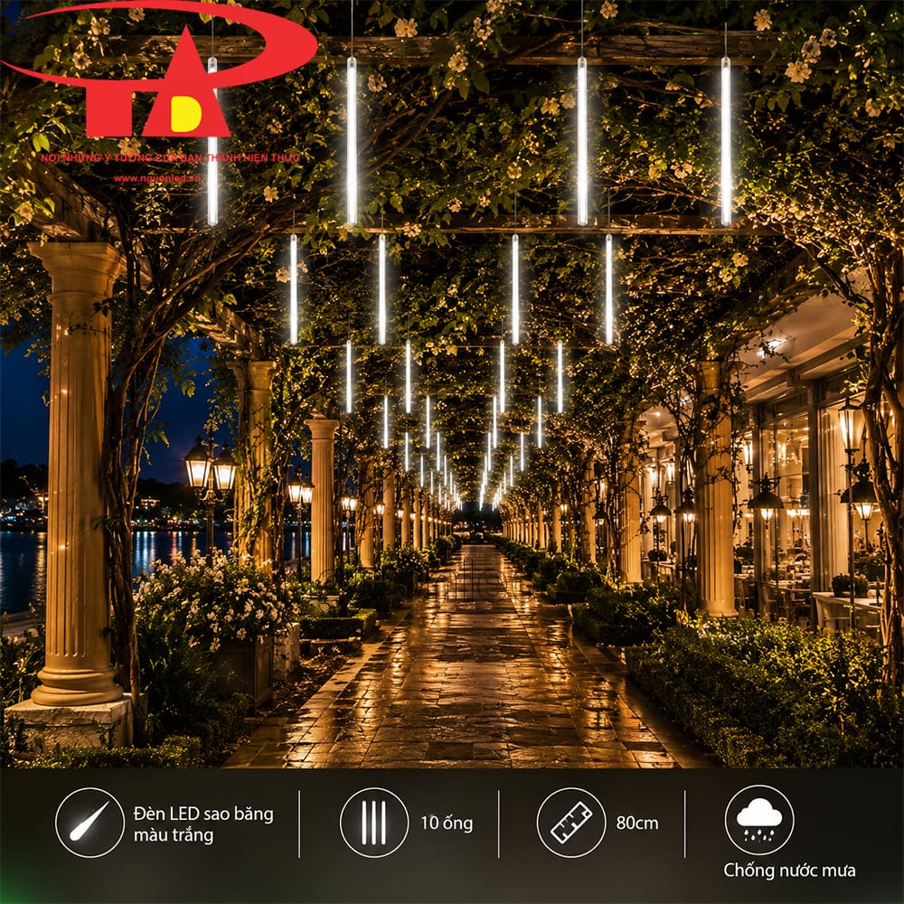 Đèn LED sao băng trắng trang trí khu vui chơi ngoài trời