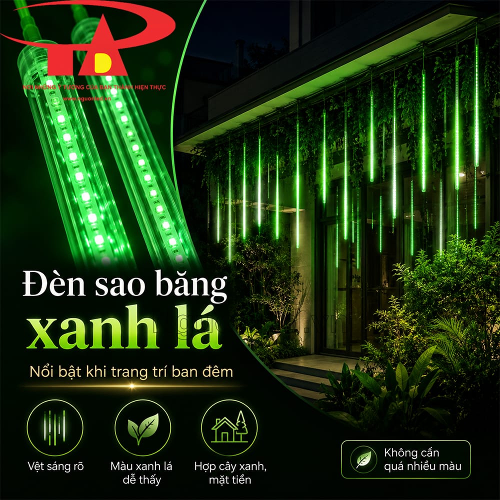 Đèn sao băng xanh lá trang trí quán cafe, treo ở lối vào và khu vực cây xanh bên ngoài