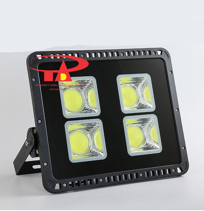 Đèn pha led CoB 200W vỏ đen